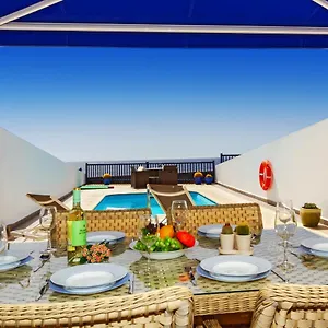 https://brisa-marina-puerto-calero.in-canary-islands.com